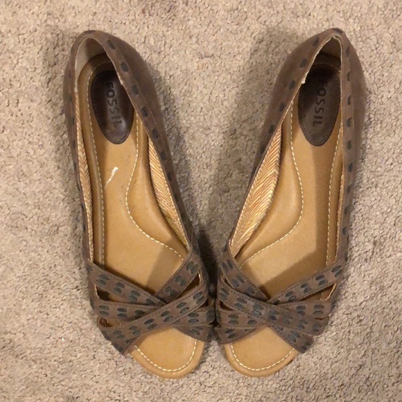 Fossil Leather Open Toe Flats - Picture 2 of 9